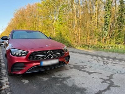 Usata Mercedes E300 AMG line 194 CV (142 kW) 2022 Rosso Station wagon
