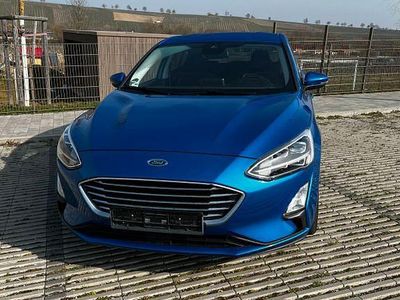 Gebraucht Ford Focus Titanium 125 PS (91 kW) 2019 Blau Limousine