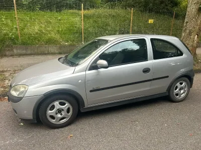 Gebraucht Opel Corsa 90 PS (66 kW) 2002 Silber Kleinwagen