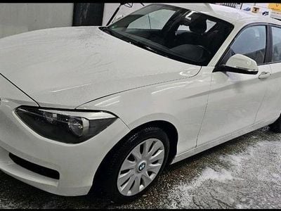 Gebraucht BMW 114 102 PS (75 kW) 2012 Weiß Kleinwagen