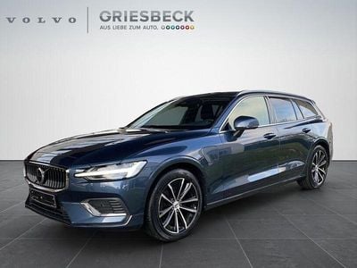 Gebraucht Volvo V60 Core 455 PS (334 kW) 2022 Blau Kombi