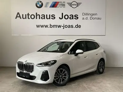 Neu BMW 218 Performance 136 PS (100 kW) 2026 Weiß Van / Kleinbus
