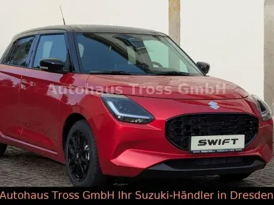Neu Suzuki Swift Comfort+ 83 PS (61 kW) 2025 Rot Kleinwagen