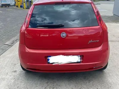 Gebraucht Fiat Grande Punto 77 PS (56 kW) 2009 Rot Kleinwagen