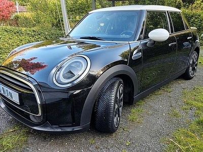 Gebraucht Mini Cooper Classic 136 PS (100 kW) 2022 Schwarz Kleinwagen