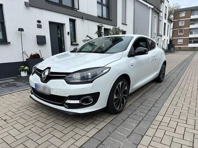 Second-hand Renault Mégane Coupé Bose Edition 131 CP (96 kW) 2015 Alb Coupe