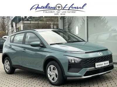 Gebraucht Hyundai Bayon Select 101 PS (74 kW) 2025 Mangrove green SUV