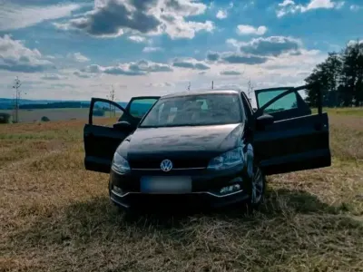 Gebraucht VW Polo 75 PS (55 kW) 2015 Schwarz Limousine