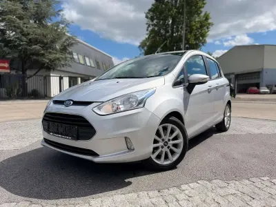 Gebraucht Ford B-MAX Trend 105 PS (77 kW) 2017 Polarsilber metallic Van / Kleinbus