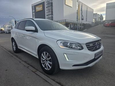 Gebraucht Volvo XC60 Kinetic 181 PS (133 kW) 2015 Weiß SUV