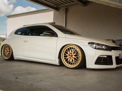 Gebraucht VW Scirocco R 265 PS (194 kW) 2011 Weiß Coupé