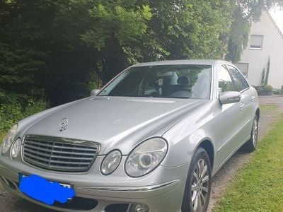 Mercedes E280