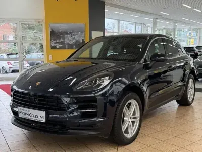 Gebraucht Porsche Macan S 354 PS (260 kW) 2022 Nachtblaumetallic (metallic) SUV