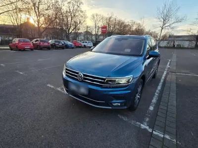 Gebraucht VW Tiguan Allspace Highline 239 PS (175 kW) 2019 Blau SUV