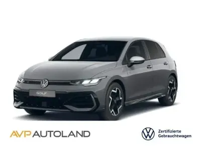 Gebraucht VW Golf VIII R-line 150 PS (110 kW) 2025 Mondsteingrau Limousine