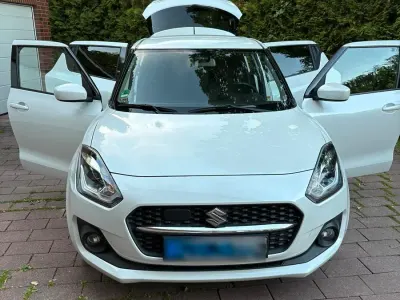 Gebraucht Suzuki Swift Comfort 83 PS (61 kW) 2021 Weiß Kleinwagen