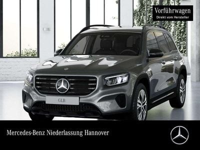 Mountain grau Gebraucht 2025 Mercedes GLB200 Progressive SUV | 40.990 € (Fairer Preis)