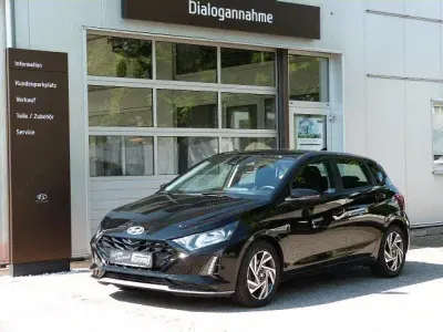 Gebraucht Hyundai i20 Trend 101 PS (74 kW) 2025 Schwarz Kleinwagen
