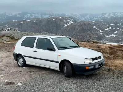 Brugt VW Golf III 75 HK (55 kW) 1992 Hvid Hatchback