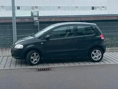 Gebraucht VW Fox 54 PS (39 kW) 2006 Grau Kleinwagen