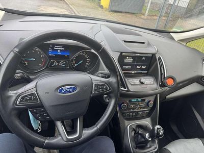 Gebraucht Ford Grand C-Max Titanium 150 PS (110 kW) 2015 Grau Van / Kleinbus