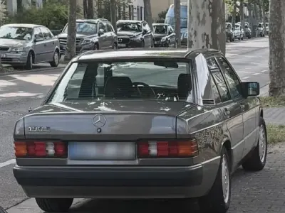 Gebraucht Mercedes 190 109 PS (80 kW) 1988 Grau Limousine