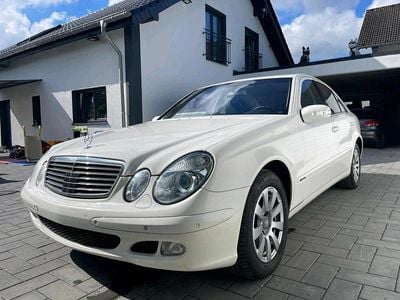 Mercedes E320