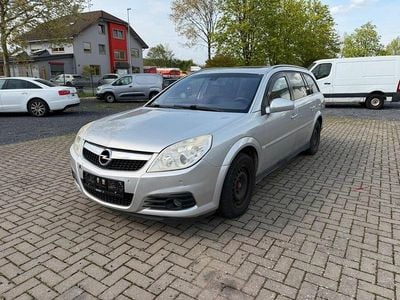 Usado Opel Vectra 150 HP (110 kW) 2007 Prateado Carrinha