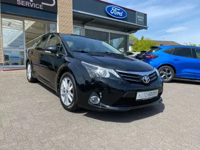 Gebraucht Toyota Avensis Executive 177 PS (130 kW) 2013 Other Limousine