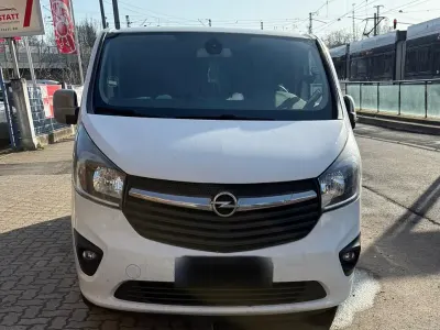 Gebraucht Opel Vivaro 125 PS (91 kW) 2016 Weiß Van / Kleinbus