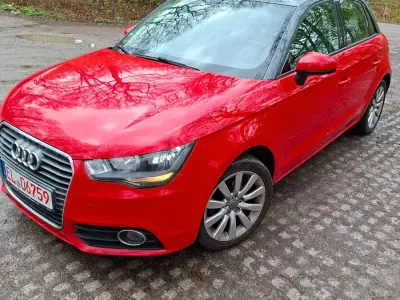 Gebraucht Audi A1 Sportback Attraction 86 PS (63 kW) 2013 Rot Kleinwagen