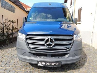 Gebraucht Mercedes Sprinter 163 PS (119 kW) 2019 Stahlblau Van