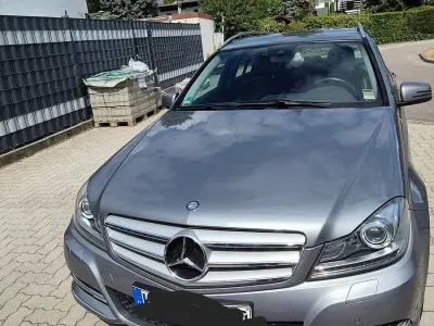 Gebraucht Mercedes C220 Avantgarde 170 PS (125 kW) 2014 Silber Kombi