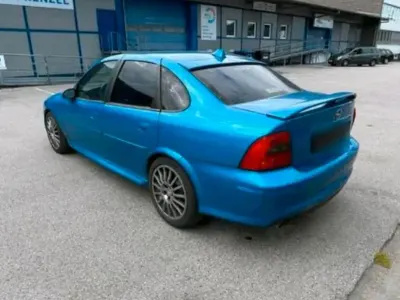 Gebraucht Opel Vectra 195 PS (143 kW) 1999 Blau Limousine