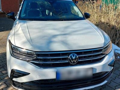 Usata VW Tiguan 150 CV (110 kW) 2023 Bianco SUV