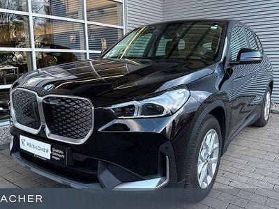 Gebraucht BMW iX1 Performance 200 kW (272 PS) 2024 Schwarz uni SUV