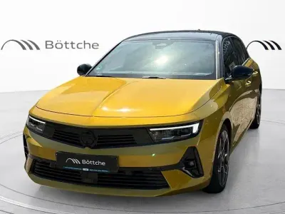 Gebraucht Opel Astra Ultimate 131 PS (96 kW) 2023 Kult gelb Kleinwagen