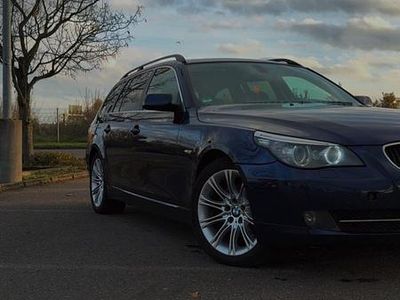 Gebraucht BMW 525 197 PS (144 kW) 2008 Blau Kombi