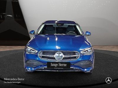 Blau Gebraucht 2024 Mercedes C200 Avantgarde Limousine | 38.890 € (Fairer Preis)