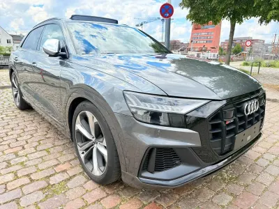 Gebraucht Audi SQ8 Competition 507 PS (372 kW) 2023 Grau SUV