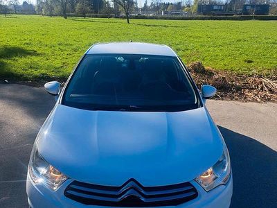 Gebraucht Citroën C4 95 PS (69 kW) 2012 Weiß Limousine