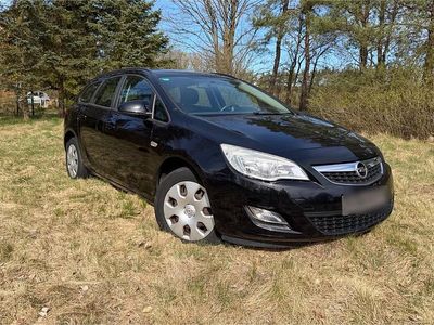 Gebraucht Opel Astra Eco 102 PS (75 kW) 2011 Schwarz Kombi