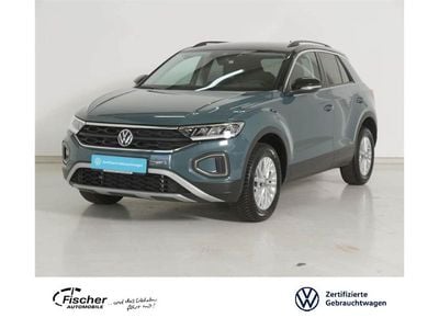 Second-hand VW T-Roc Life 116 CP (85 kW) 2024 Albastru SUV