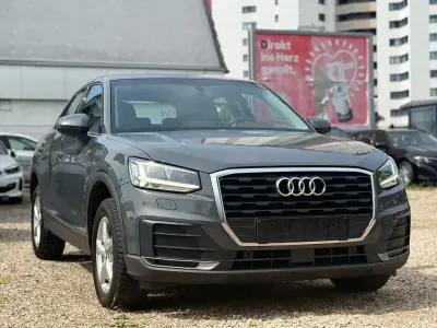 Gebraucht Audi Q2 Basis 116 PS (85 kW) 2020 Grau SUV