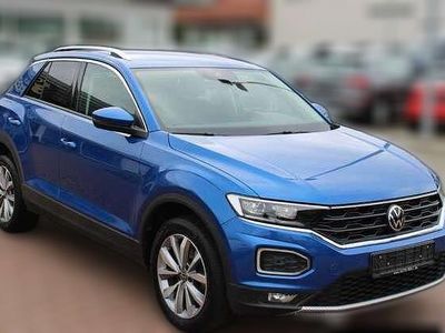 Second-hand VW T-Roc Style 150 CP (110 kW) 2021 Albastru SUV