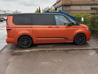 Second-hand VW Multivan Edition 204 CP (150 kW) 2023 Portocaliu Monovolum