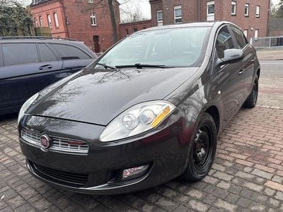 Gebraucht Fiat Bravo Dynamic 90 PS (66 kW) 2007 Grau Kleinwagen