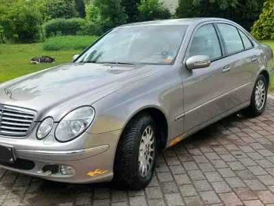 Gebraucht Mercedes E200 163 PS (119 kW) 2003 Limousine