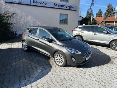 Gebraucht Ford Fiesta Titanium 101 PS (74 kW) 2018 Magneticgrau (metallic) Kleinwagen