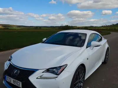 Gebraucht Lexus RC300h Sport Line 223 PS (164 kW) 2016 Weiß Coupé